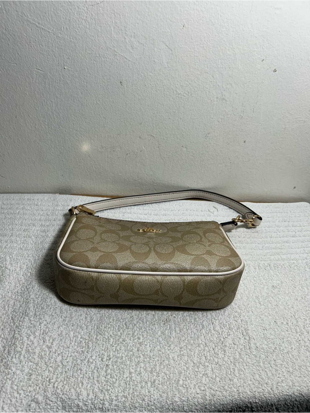 Coach Beige/Tan Signature Mini Wristlet - Picture 4 of 8